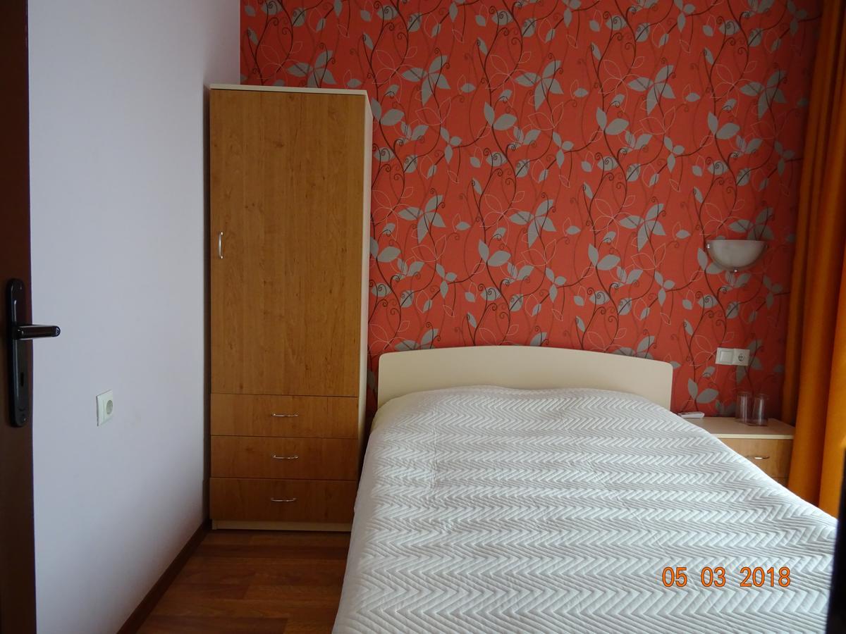 House Rezvaya With Rooms For Rent Резово Экстерьер фото